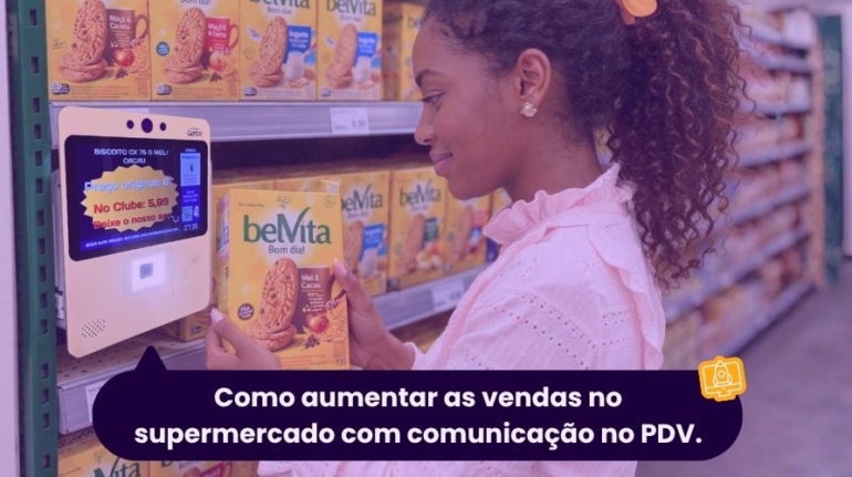 comunicação no ponto de venda em supermercado com tela digital de ofertas